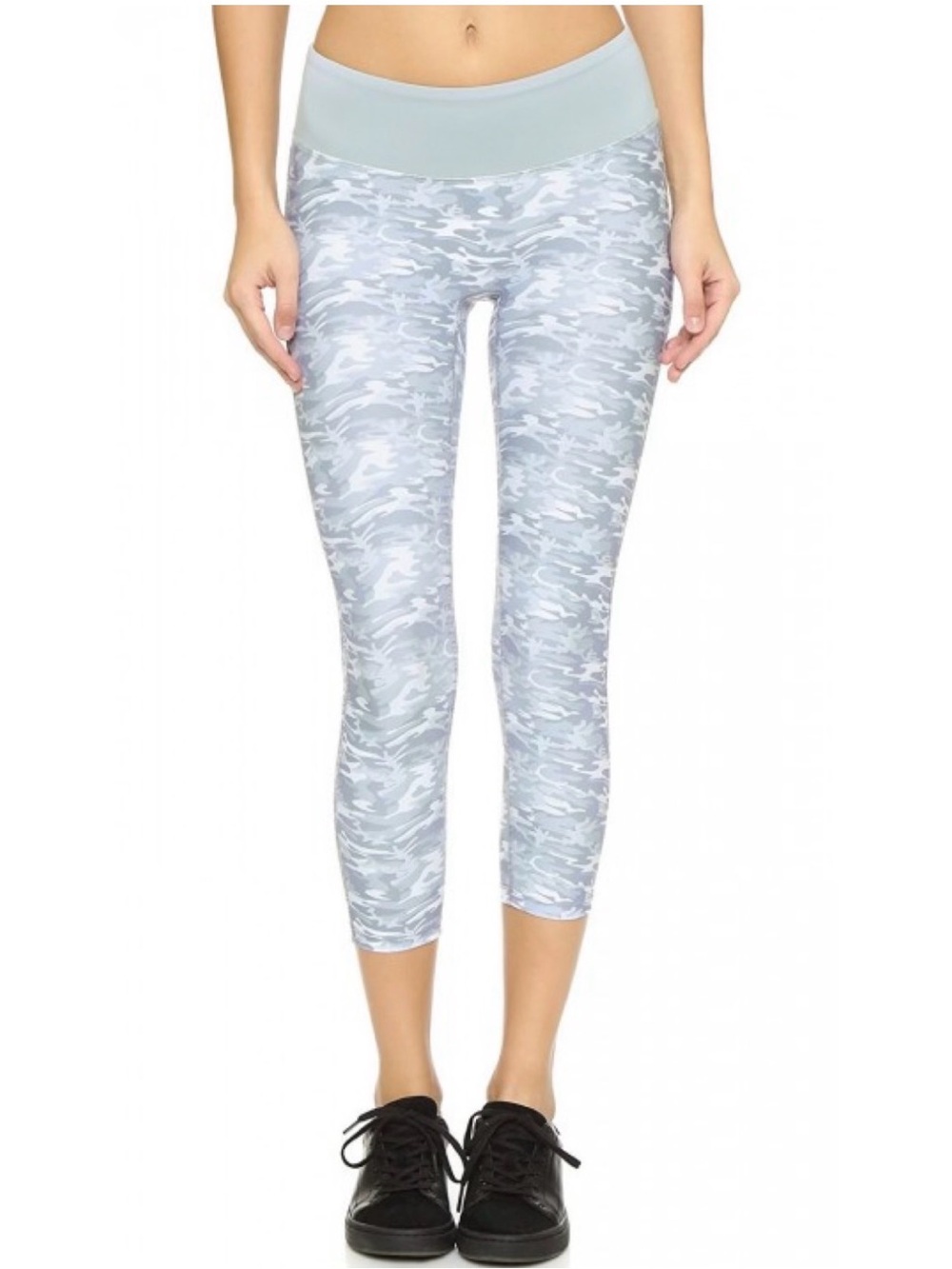Women’s PrismSport Light Gray & white Camo Cropped Leggings